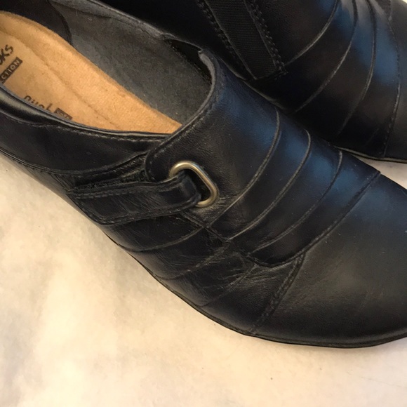 Clarks Collection Shoes | Clarks Leather Navy Flats Size 8 2 | Poshmark